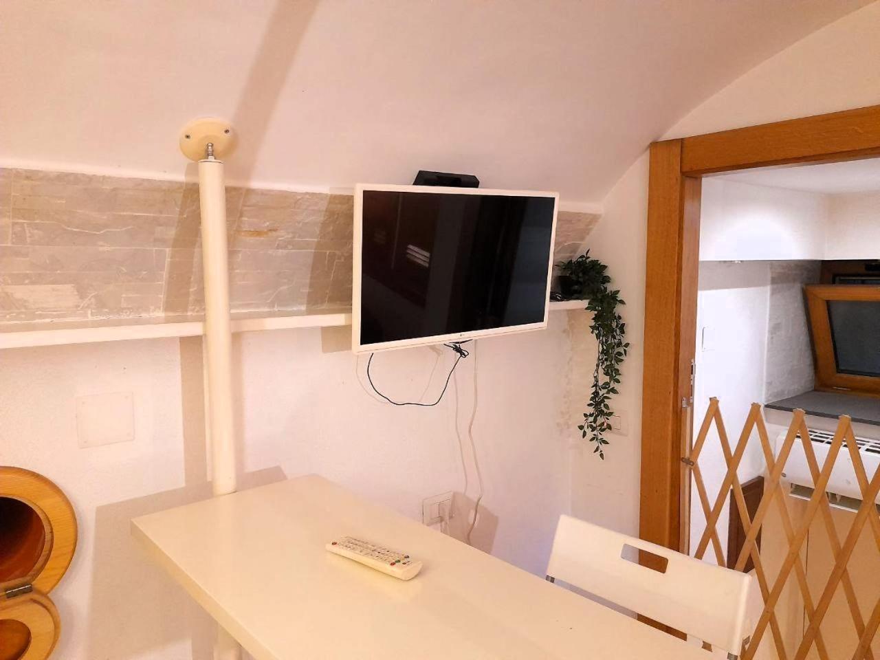Toledo 27, A Due Passi Da Piazza Del Plebiscito Apartment เนเปิลส์ ภายนอก รูปภาพ