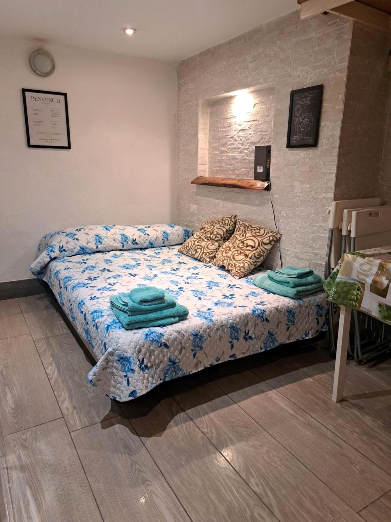 Toledo 27, A Due Passi Da Piazza Del Plebiscito Apartment เนเปิลส์ ภายนอก รูปภาพ